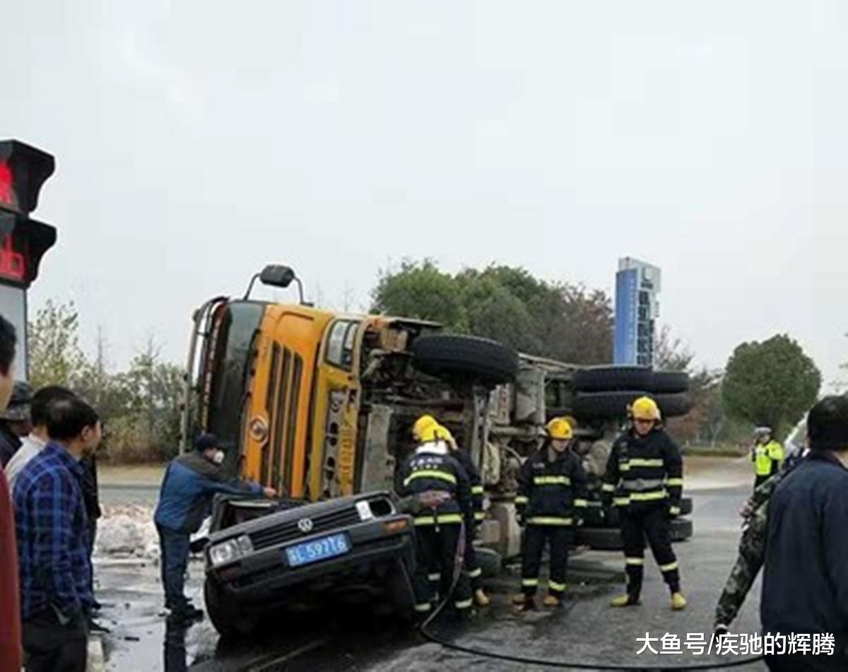 江苏镇江车祸视频，事故背后的深思